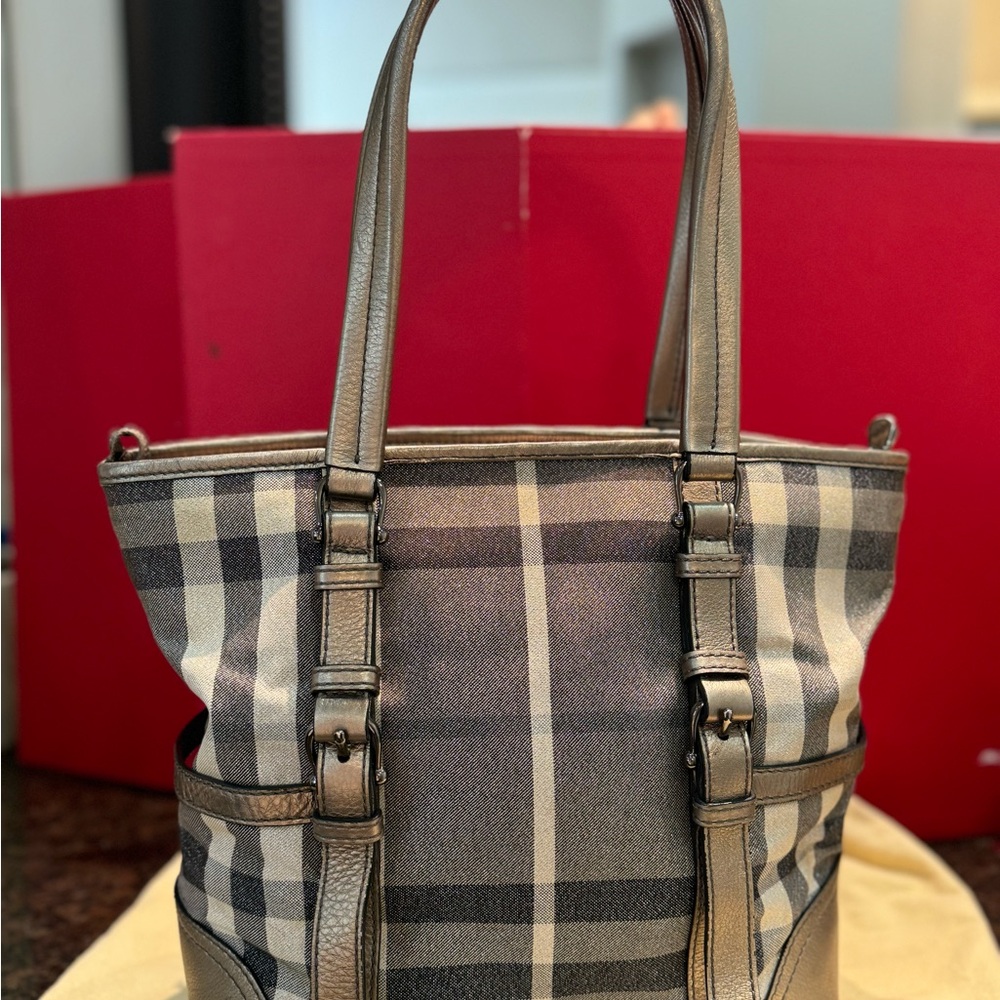 Burberry Shimmer Check Byron Tote “Vintage” - Picture 3 of 11